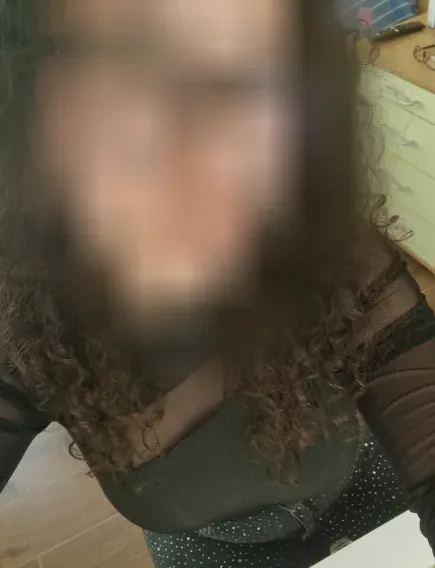Astrid, 24