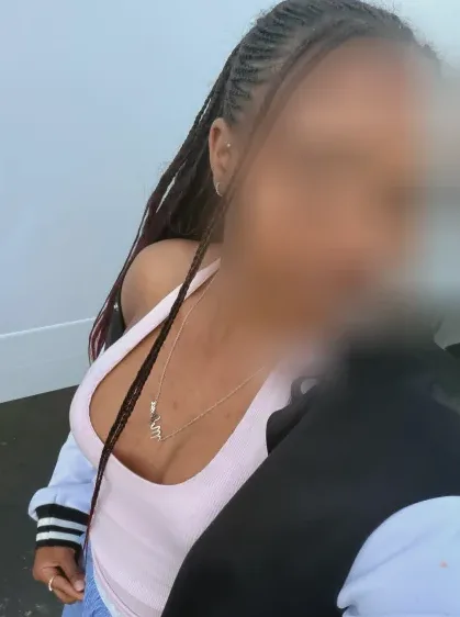 Christina, 20