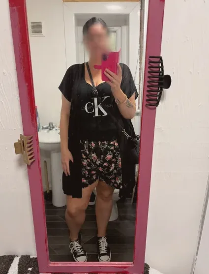 Esther, 37