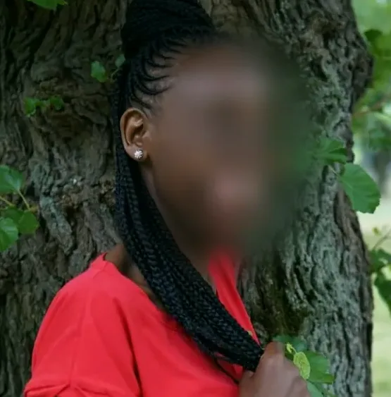 Fatima, 39