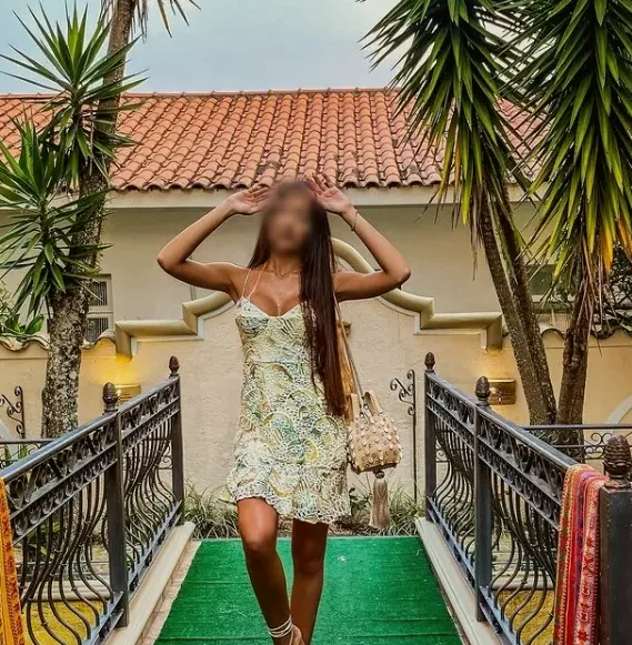 Ivana, 29