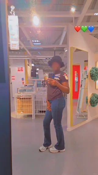 Karla, 29