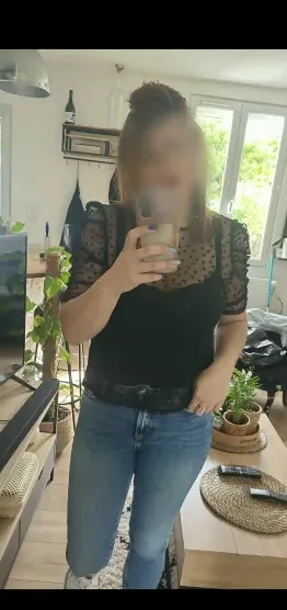 Milica, 34