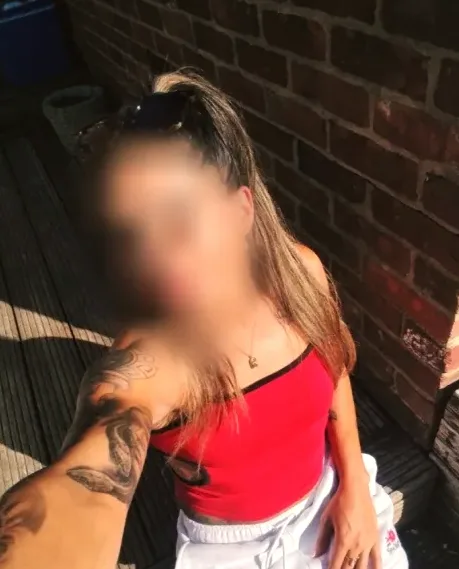 Nadia, 30