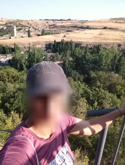 Sara, 40
