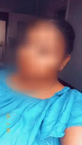 Yasmin, 29