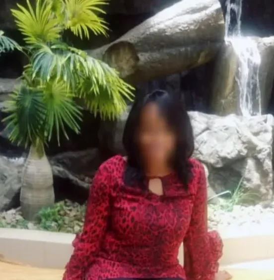 Zeynep, 30